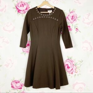 NEW Carmen Marc Valvo Brown Fit and Flare Grommet Y2K Jersey Knit Mini Dress 2